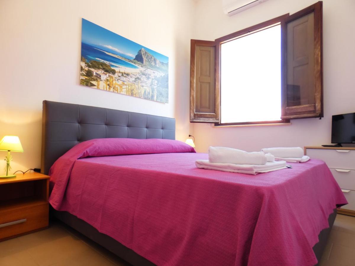 Leone1 * San Vito Lo Capo